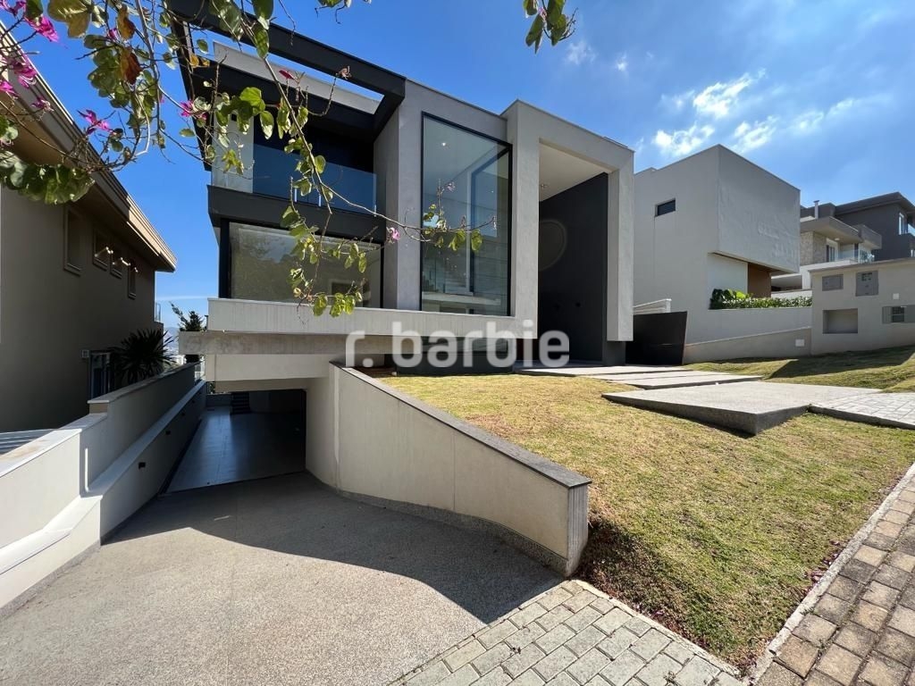 Casa em Condomínio Tamboré Santana de Parnaíba 