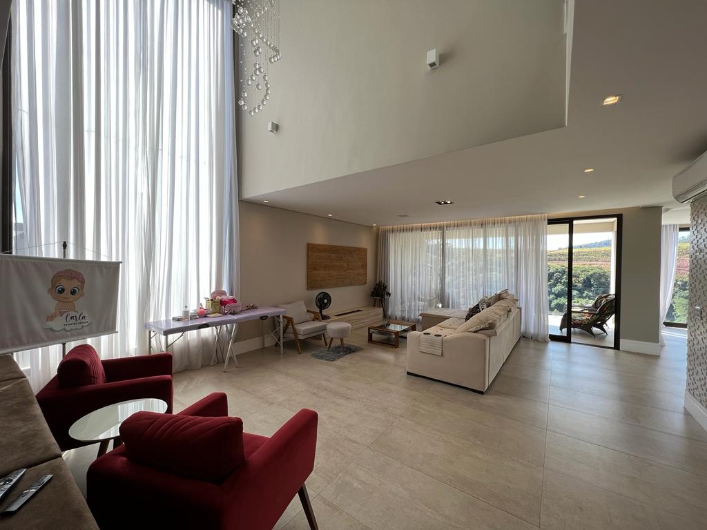 Casa em Condomínio Alphaville Santana de Parnaíba 