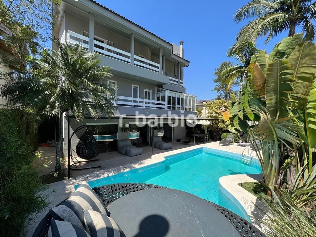 Casa em Condomínio Alphaville Santana de Parnaíba 