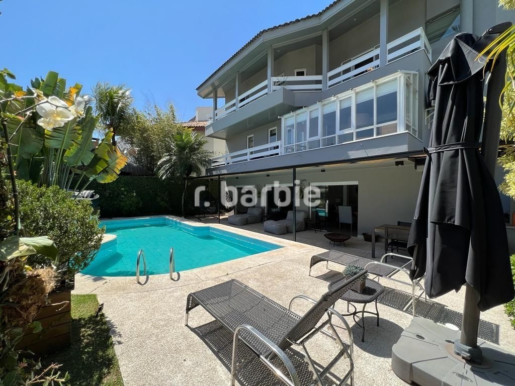 Casa em Condomínio Alphaville Santana de Parnaíba 