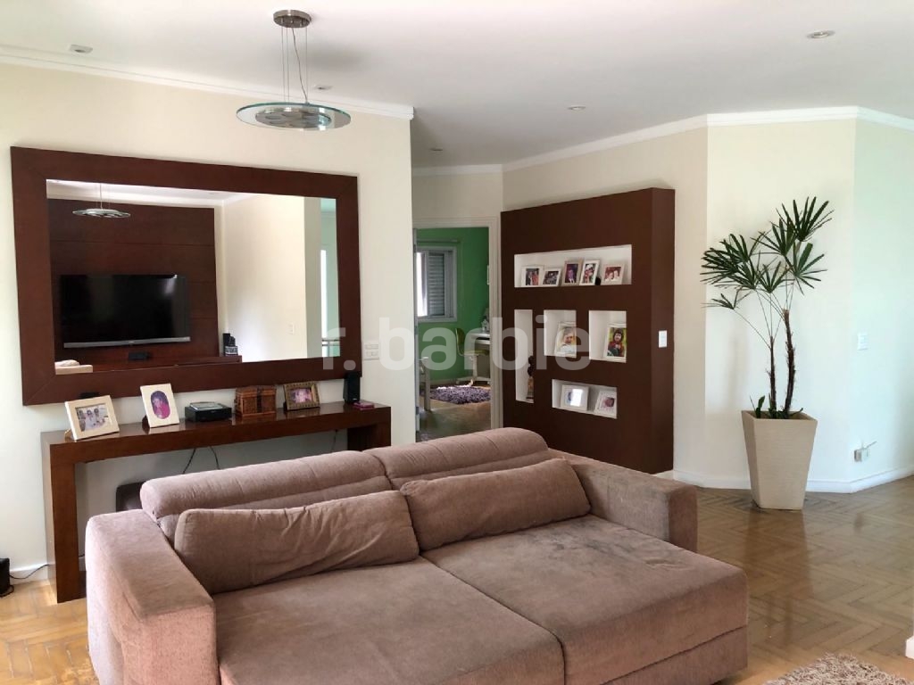 Casa em Condomínio Alphaville Santana de Parnaíba 