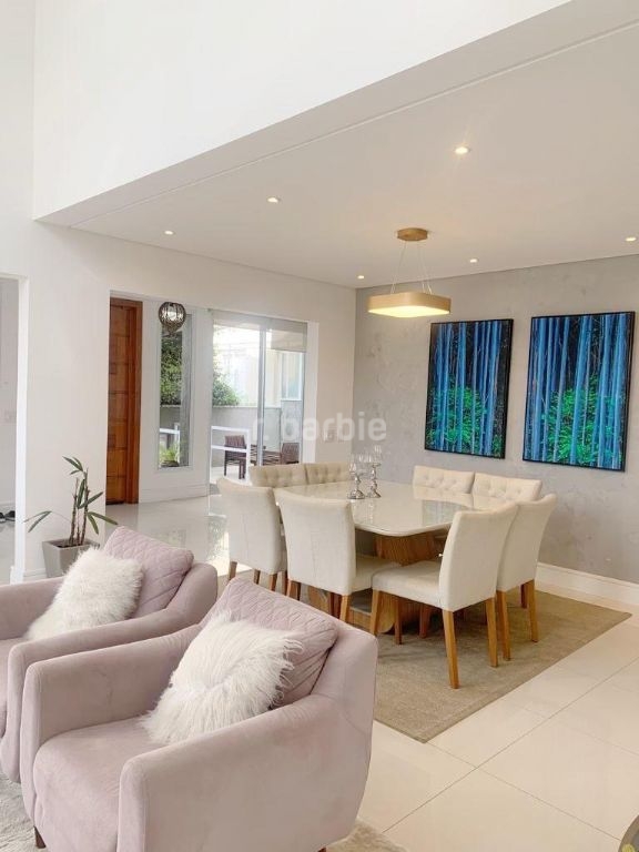 Casa em Condomínio Alphaville Santana de Parnaíba 