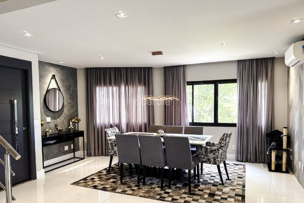 Casa em Condomínio Suru Santana de Parnaíba 