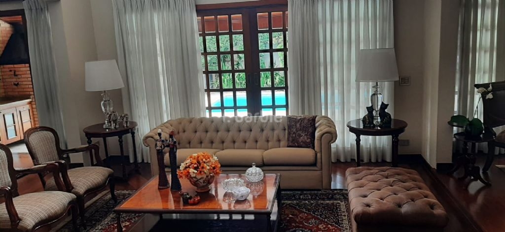 Casa em Condomínio Alphaville Santana de Parnaíba 