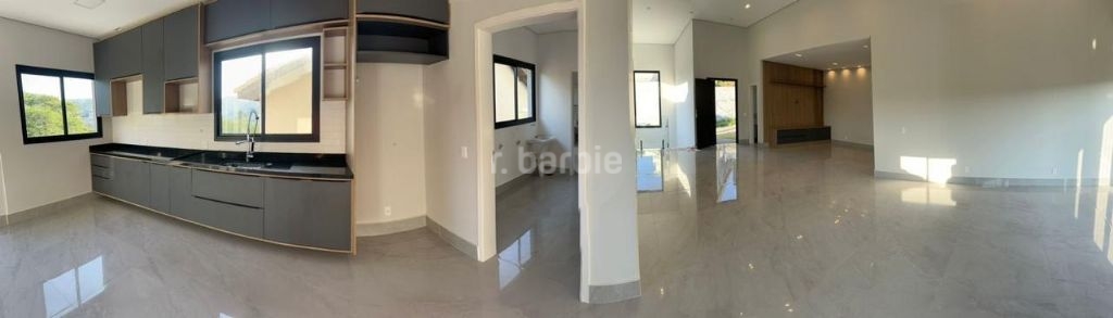 Casa em Condomínio Suru Santana de Parnaíba 