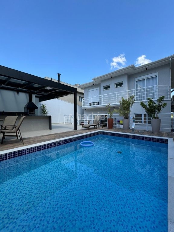 Casa em Condomínio Parque Sinai Santana de Parnaíba 