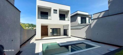 Casa em Condomínio Suru Santana de Parnaíba 