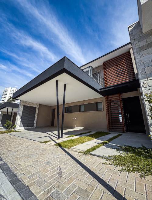 Casa em Condomínio Tamboré Santana de Parnaíba 