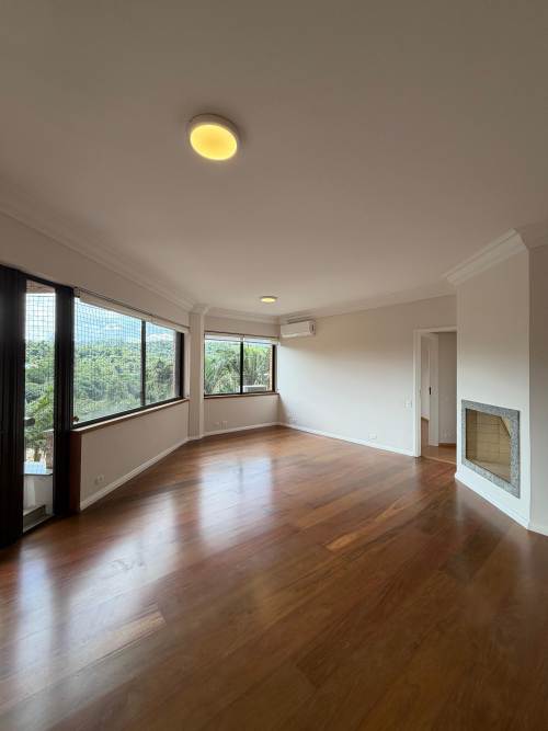 Apartamento Dezoito do Forte Empresarial/Alphaville. Barueri 