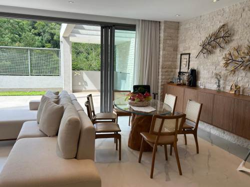 Casa em Condomínio Tamboré Santana de Parnaíba 