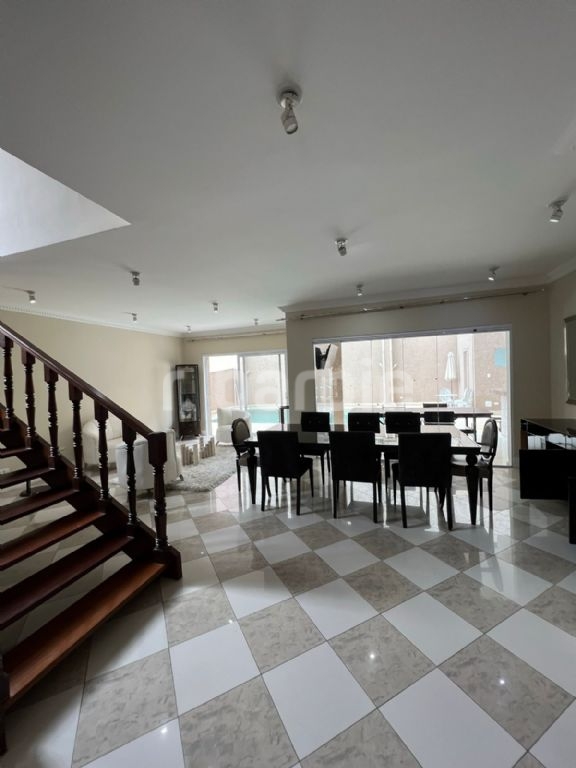 Casa em Condomínio Alphaville Santana de Parnaíba 