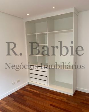 Casa em Condomínio Alphaville Santana de Parnaíba 