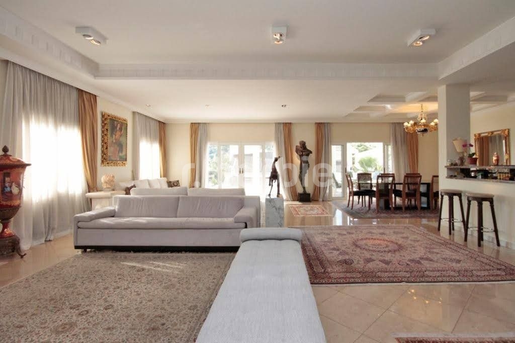 Casa em Condomínio Alphaville Santana de Parnaíba 