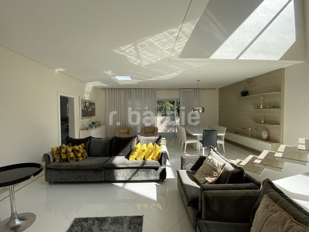 Casa em Condomínio Tarumã Santana de Parnaíba 