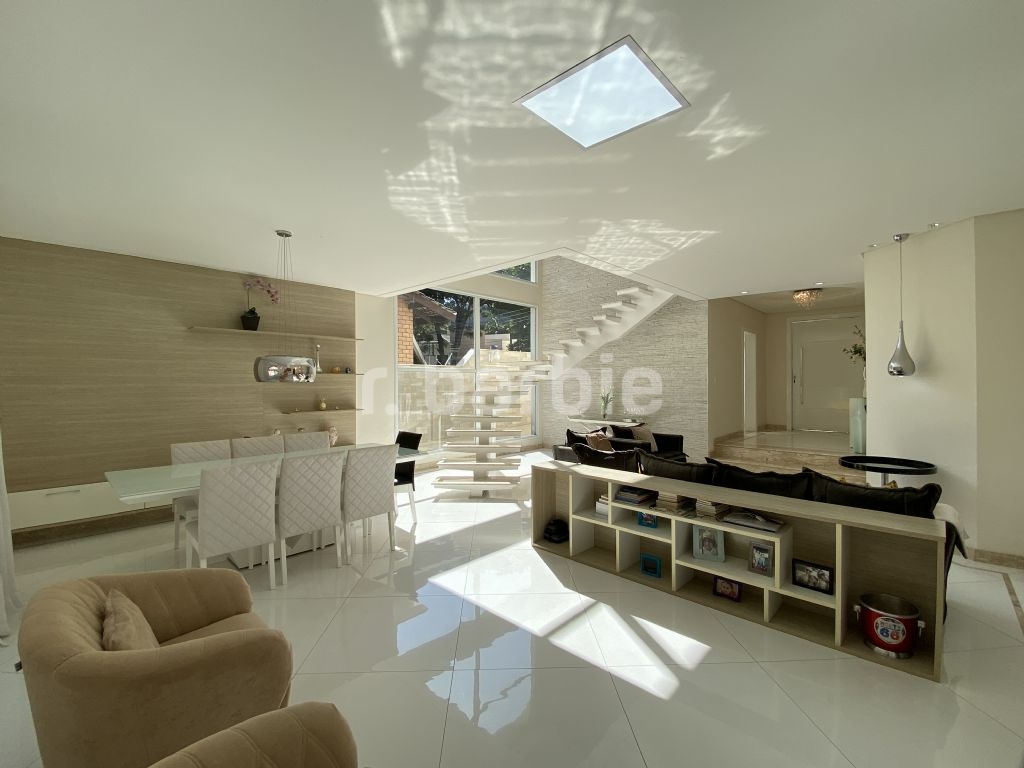 Casa em Condomínio Tarumã Santana de Parnaíba 