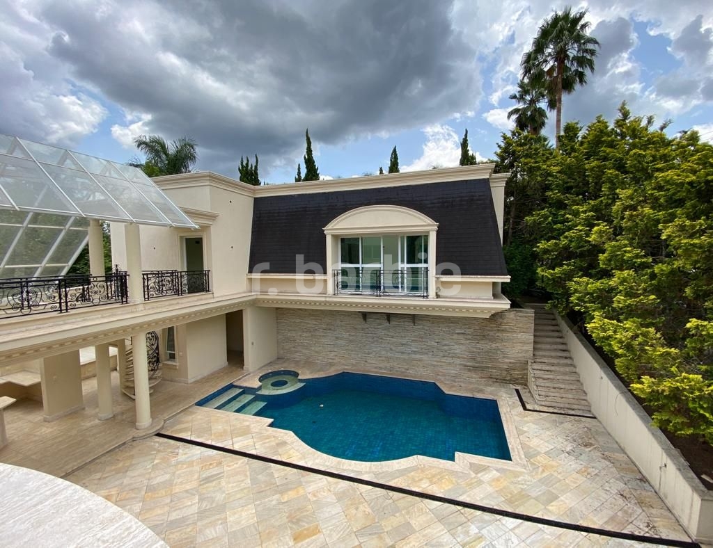 Casa em Condomínio Tamboré Santana de Parnaíba 