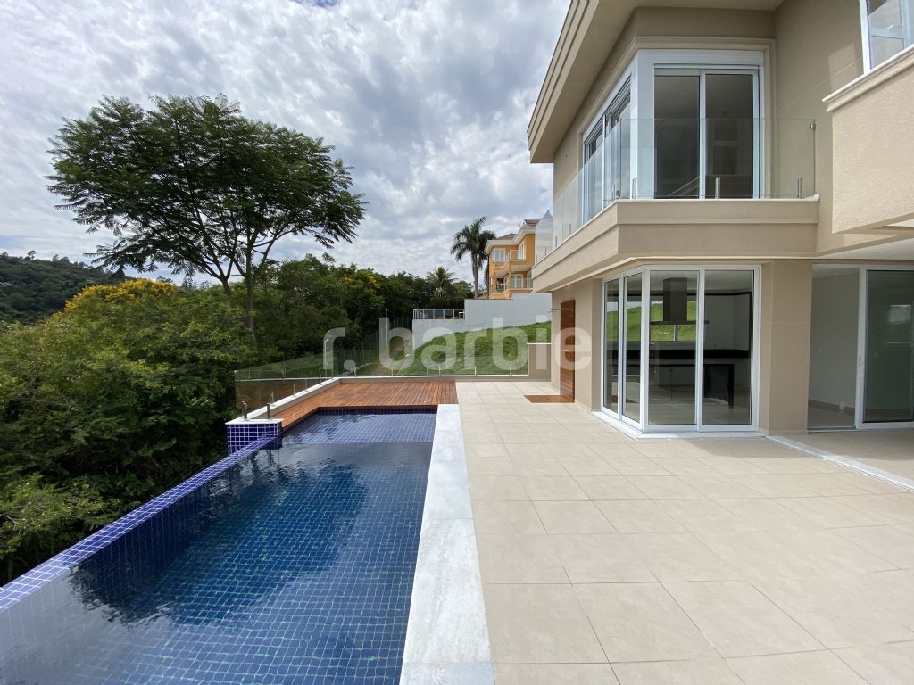 Casa em Condomínio Alphaville Santana de Parnaíba 