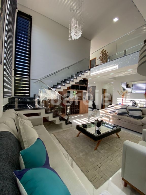 Casa em Condomínio Alphaville Santana de Parnaíba 