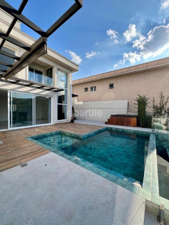 Casa em Condomínio Alphaville Santana de Parnaíba 