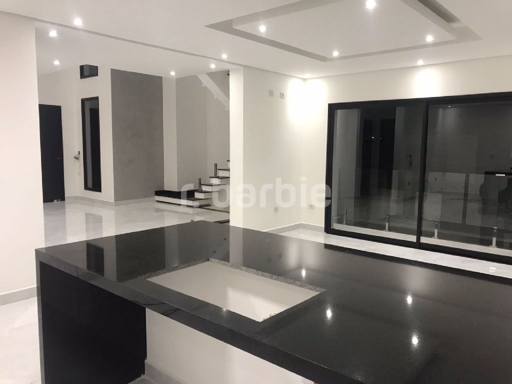 Casa em Condomínio Suru Santana de Parnaíba 