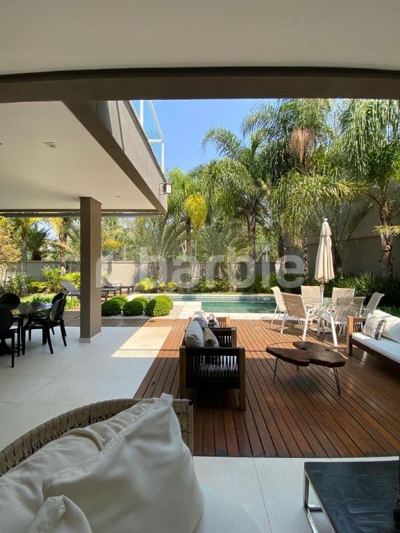 Casa em Condomínio Alphaville Santana de Parnaíba 