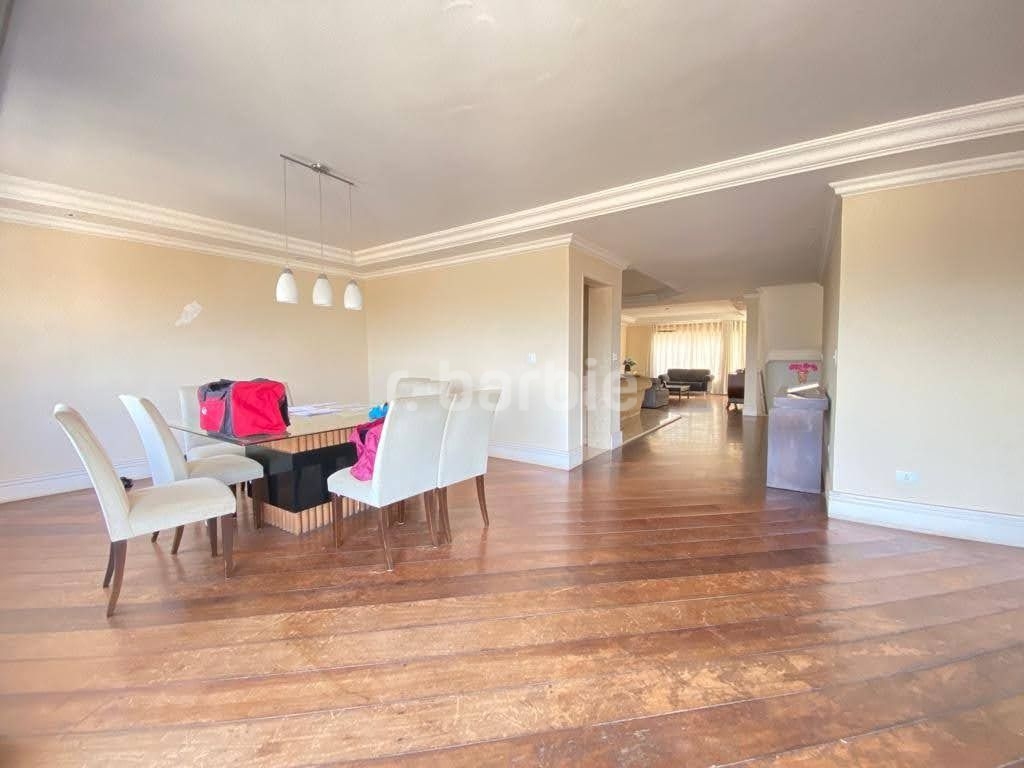 Casa em Condomínio Alphaville Santana de Parnaíba 