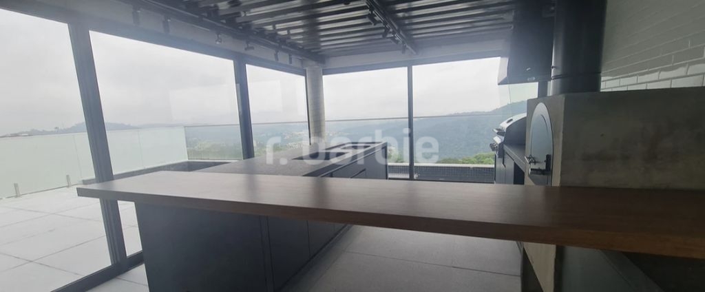 Casa em Condomínio Alphaville Santana de Parnaíba 