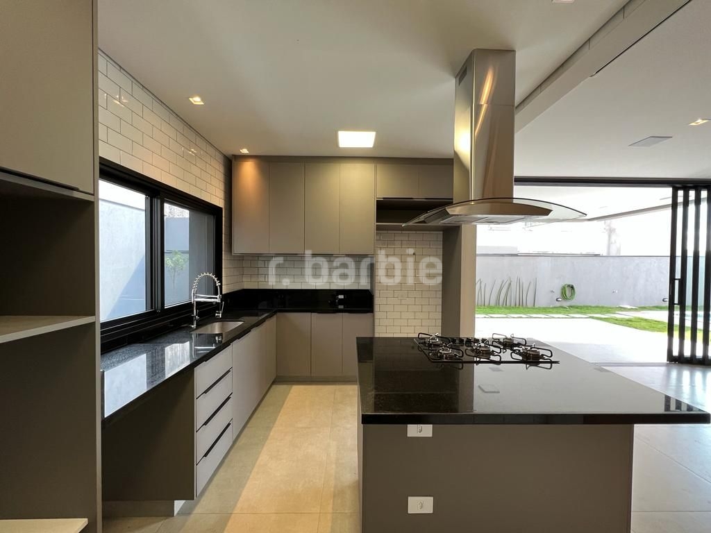 Casa em Condomínio Alphaville Santana de Parnaíba 