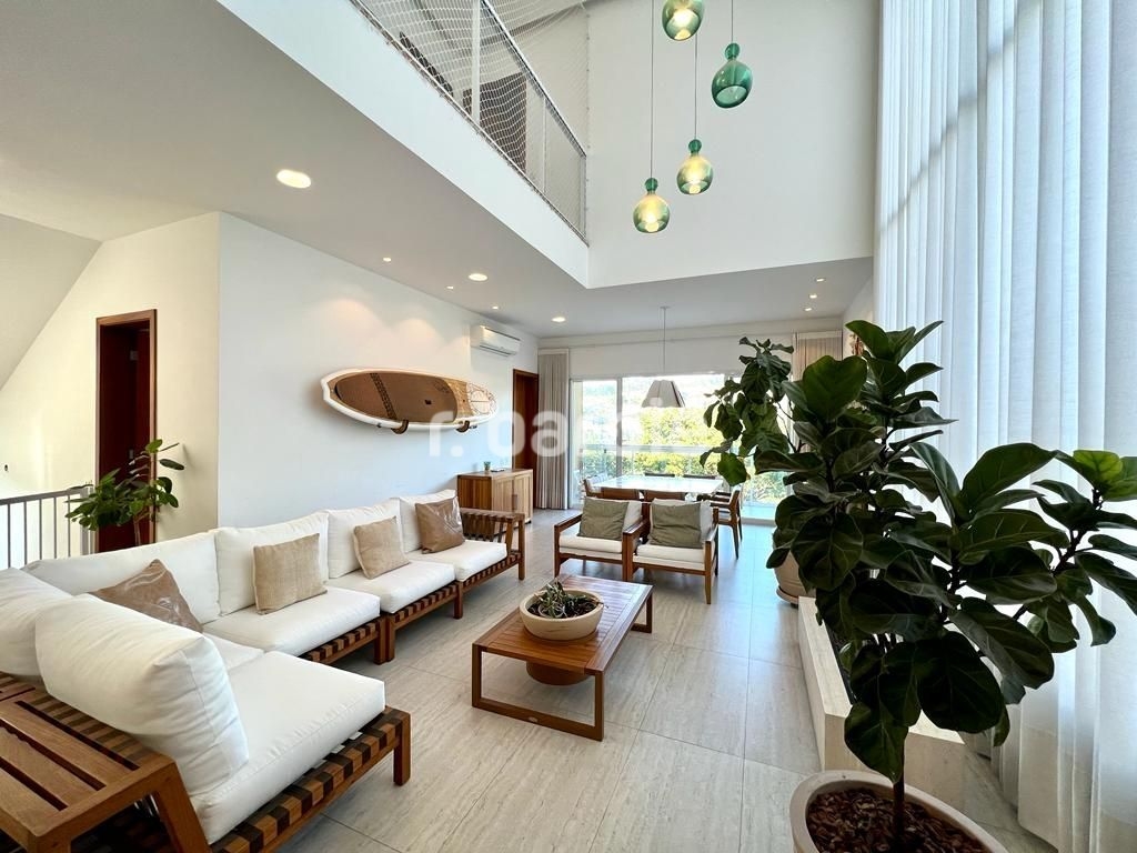 Casa em Condomínio Alphaville Santana de Parnaíba 