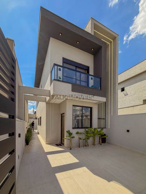 Casa em Condomínio Villas do Jaguari Santana de Parnaiba