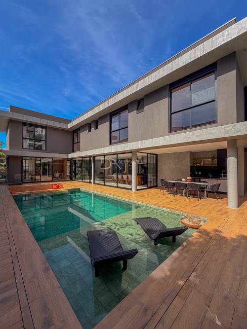 Casa em Condomínio Alphaville Santana de Parnaíba 