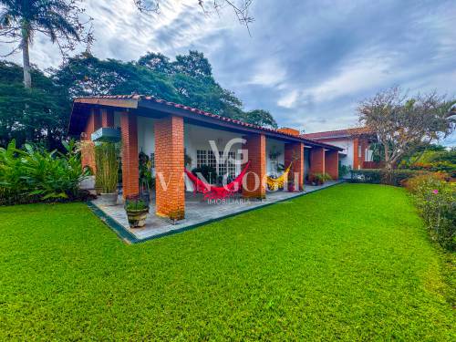 Casa em Condomínio   