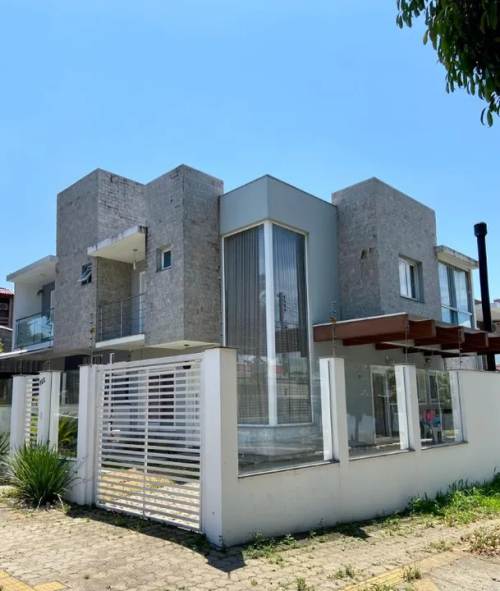 Sobrado Igara Canoas 